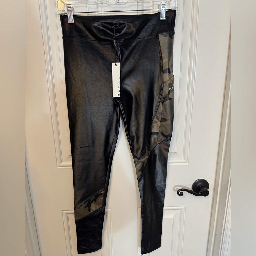 🔆KORAL BLACK WORKOUT LEGGINGS🔆 - Picture 1 of 10